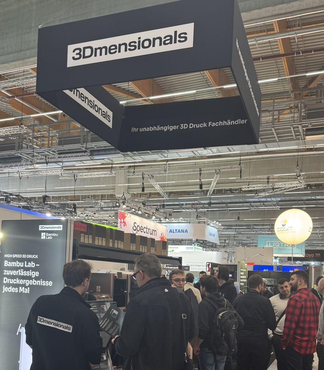 3Dmensionals auf der Form Next messe mit Kund:innen