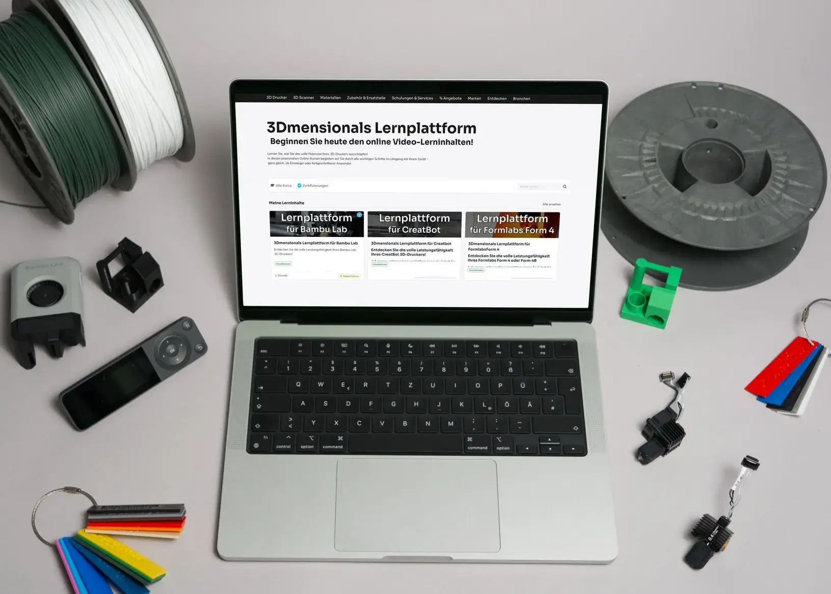 Ein Blick auf unsere Lernplattform für Bambu Lab, CreatBot, Formlabs Form 4 3D Drucker