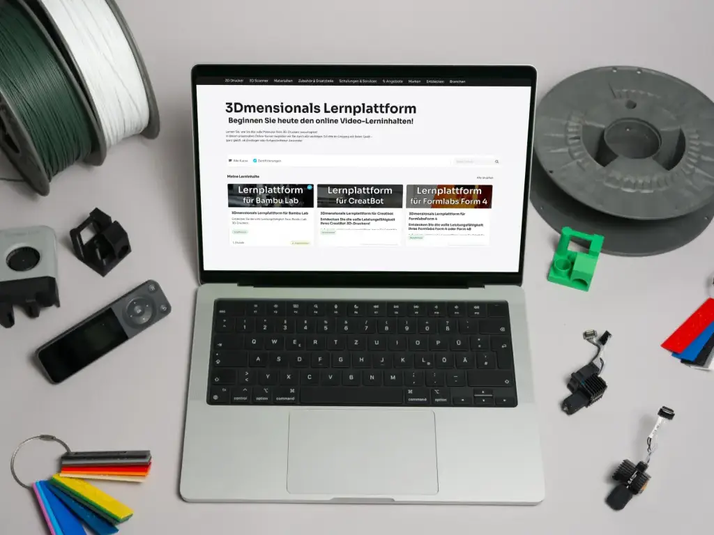 Laptop mit offener 3Dmensionals Lernplattform