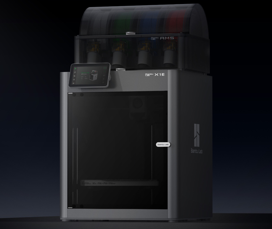 bambu-lab-x1e-3d-drucker-front-banner Bambu Lab X1E vor dunklem Hintergrund